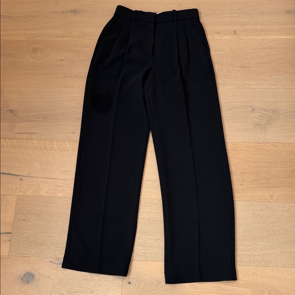 Aritzia Effortless Pants - Picture 2 of 3